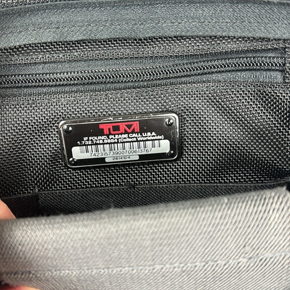 Tumi Black Alfa Expandable Briefcase 15”X 13” X 7” - Picture 11 of 12